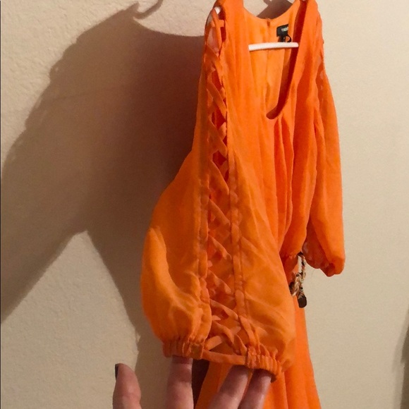 Orange quarter sleeve dress with belt - Picture 3 of 5